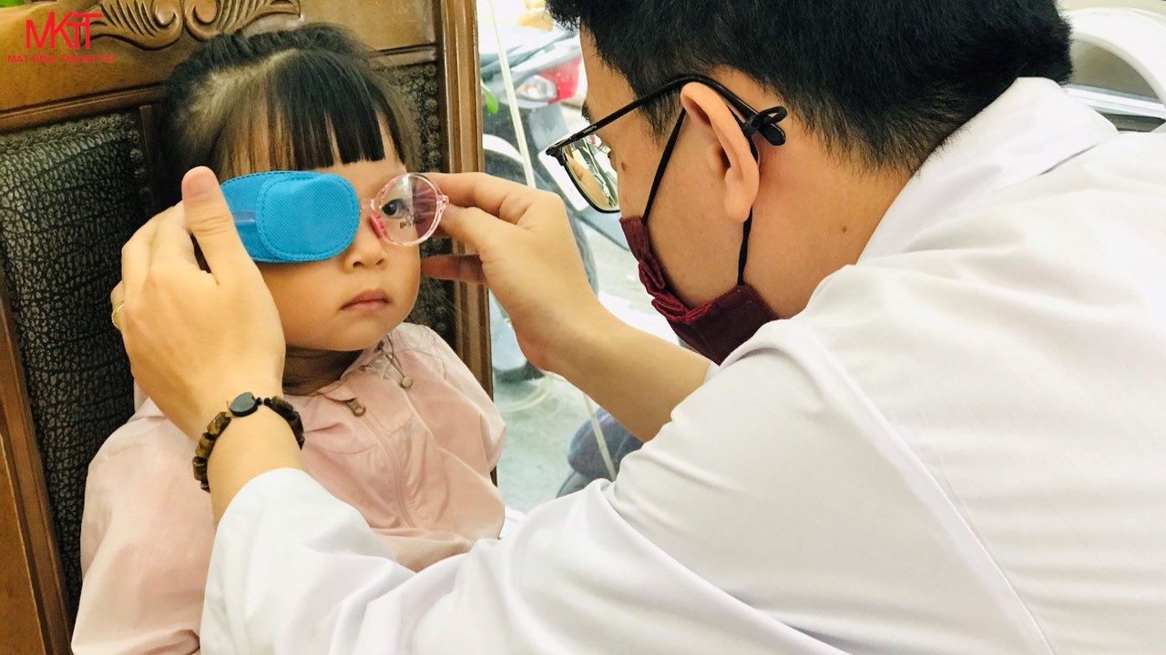 đo khám mắt kính cho trẻ em uy tín, do-kham-mat-kinh-cho-tre-em-uy-tin